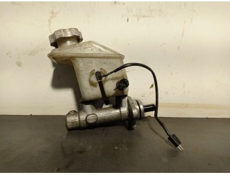 Recambio de bomba freno para hyundai accent iii sedán (mc) 1.5 crdi gls referencia OEM IAM 585001G100  