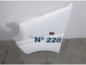 Recambio de aleta delantera izquierda para nissan primastar (x83) 1.9 dci diesel cat referencia OEM IAM 4274366 BLANCA ROTULADA 