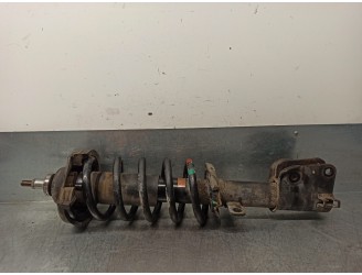 Replacement front right shock absorber for Nissan Primastar (X..) 2.0 dCi diesel OEM IAM reference 8200728279 03071000767 