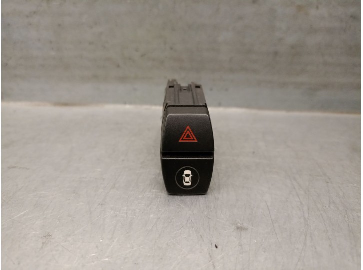 Replacement hazard warning switch for BMW 2 Active Tourer (F45) 218 D OEM IAM reference 61319354186 3474020204