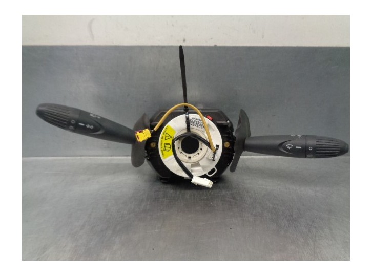 Recambio de mando luces para ford ka (ccu) 1.2 8v cat referencia OEM IAM 7355593080 47143 