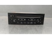 Replacement audio system / CD radio for Peugeot 307 (S1) 2.0 HDi cat OEM IAM reference 96489417XT VDS0514119 VDO
