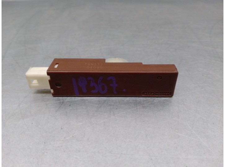 Recambio de antena para lexus ct 200h referencia OEM IAM 899A00F040 T5N13204095 