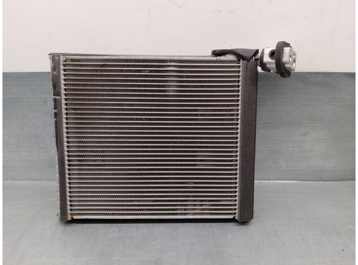 Recambio de evaporador aire acondicionado para lexus ct 200h referencia OEM IAM 8850175010  
