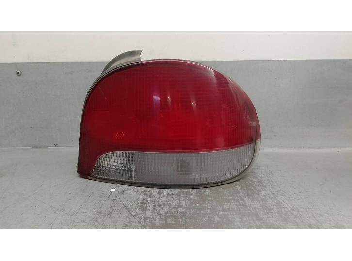 Replacement rear right tail light for Hyundai Accent (X3) 1.5 12V CAT OEM IAM reference 9240222520 5 DOORS