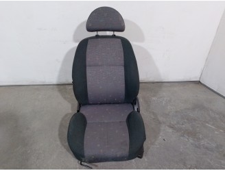 Recambio de asiento delantero izquierdo para hyundai accent (x3) 1.5 12v cat referencia OEM IAM 8817022102FKR TELA NEGRA Y GRIS 