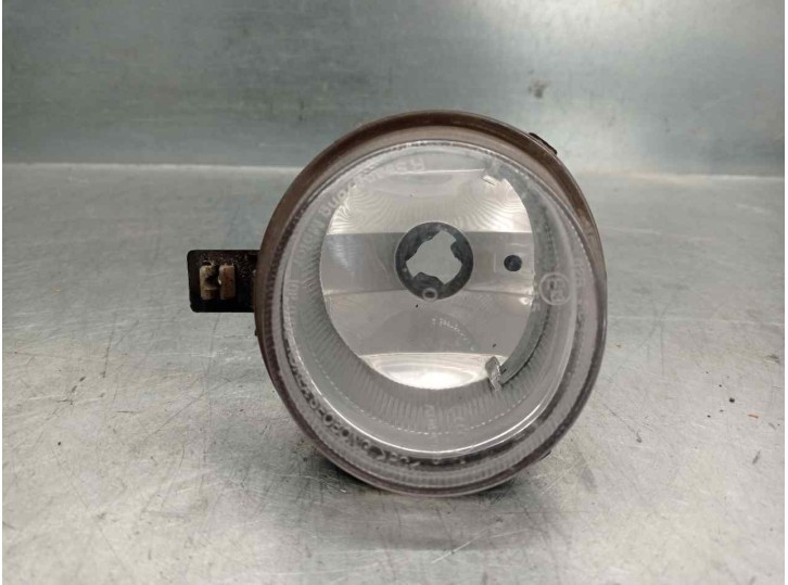 Recambio de faro antiniebla derecho para ssangyong rodius 2.7 turbodiesel cat referencia OEM IAM 8320221000 