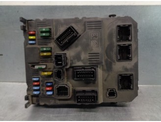 CAJA RELES / FUSIBLES 6547SB 