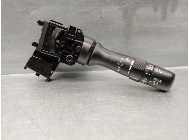 Recambio de mando limpia para lexus ct 200h referencia OEM IAM 4819017F462 173848 