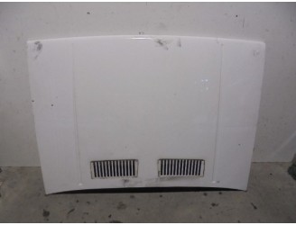 Recambio de capot para lancia delta 1.3 referencia OEM IAM BLANCO 