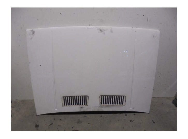 Recambio de capot para lancia delta 1.3 referencia OEM IAM BLANCO 