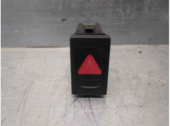 Recambio de warning para volkswagen passat berlina (3b2) 1.9 tdi referencia OEM IAM 3B0953235B 