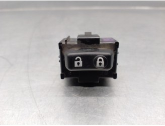 Recambio de mando para lexus ct 200h referencia OEM IAM 8493060070  