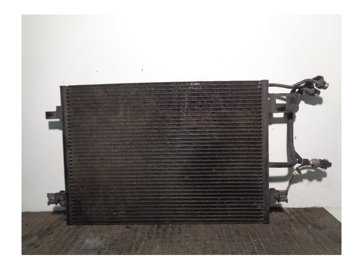 Recambio de condensador / radiador aire acondicionado para audi a6 berlina (4b2) referencia OEM IAM 4B0260401F  SHOWA