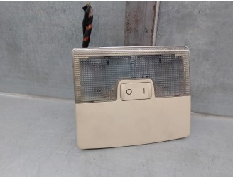 Recambio de luz interior para audi a6 berlina (4b2) referencia OEM IAM 4B0947105  TRASERA