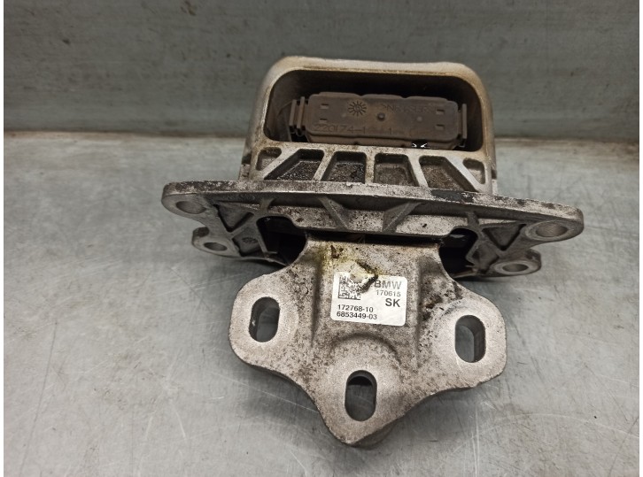 Replacement left engine mount for BMW 2 Series Gran Tourer (F46) 2.0 16V Turbodiesel OEM IAM reference 6853449 172768 