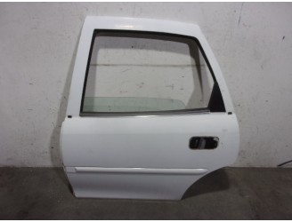 Recambio de puerta trasera izquierda para opel vectra b berlina 1.6 16v referencia OEM IAM 124025 BLANCA 5 PUERTAS