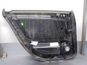 Recambio de guarnecido puerta trasera derecha para audi a6 berlina (4b2) referencia OEM IAM 4B0867304R 4B0867306 