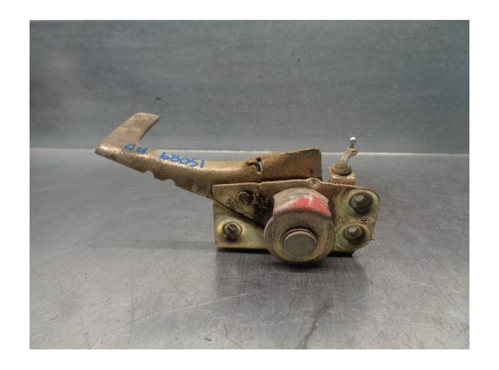 Replacement front right door lock for Lada Niva ( 2121 / 21213 / 21214 / 21215 ) 1.6 CAT OEM IAM reference 3 PU