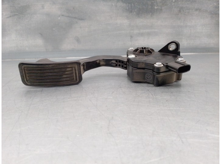Recambio de potenciometro pedal para lexus ct 200h referencia OEM IAM 7811076090 1988009490 DENSO