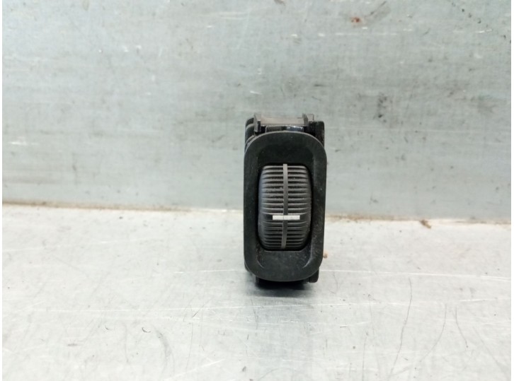 Recambio de mandos salpicadero para mercedes-benz clase e (w210) e 290 turbo-d (210.017) referencia OEM IAM 0008000473 000800047