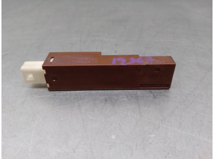 Recambio de antena para lexus ct 200h referencia OEM IAM 899A00F040 R5N122012478 