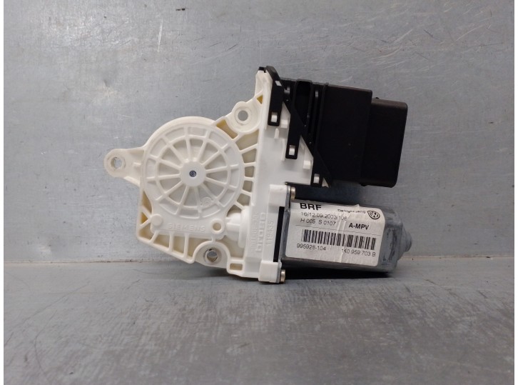 Recambio de motor elevalunas trasero izquierdo para volkswagen touran (1t1) 2.0 tdi referencia OEM IAM 1K0959703B 18 PINES 5 PUE