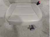 Recambio de asiento delantero derecho para bmw serie 1 berlina (e81/e87) 2.0 turbodiesel cat referencia OEM IAM 52107135546 5210