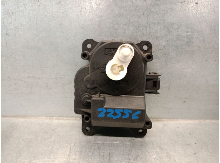 Replacement climate control flap actuator motor for Lexus RX (_U3_) 400h AWD (MHU38_) OEM IAM reference 0638000060 06380000