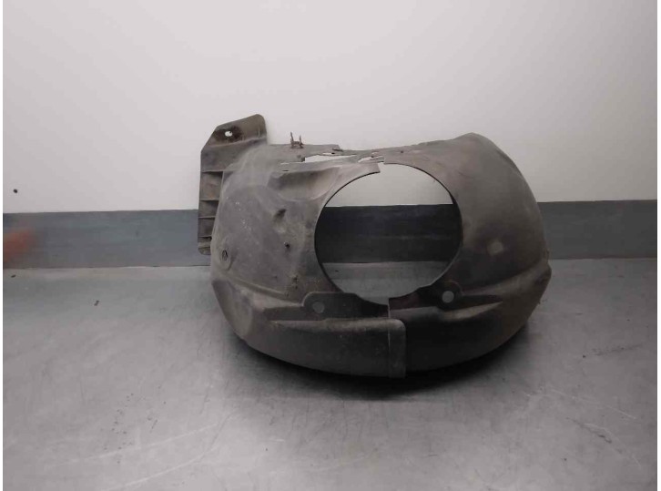 Recambio de paso rueda delantero izquierdo para renault megane i coach/coupe (da0) 1.6 referencia OEM IAM 7700838264 7700834095G