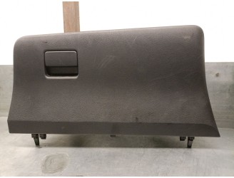 Recambio de guantera para toyota yaris (_p13_) 1.5 hybrid (nhp130_) referencia OEM IAM 555500D151 555500D151 555510D150