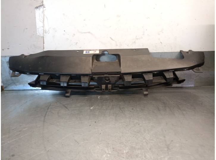 Recambio de rejilla delantera para peugeot 307 (s1) referencia OEM IAM 9635719477 7804K6 