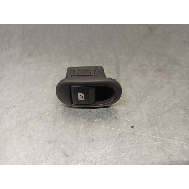 Recambio de mando elevalunas delantero izquierdo para citroen c2 furio referencia OEM IAM 96401469XT  