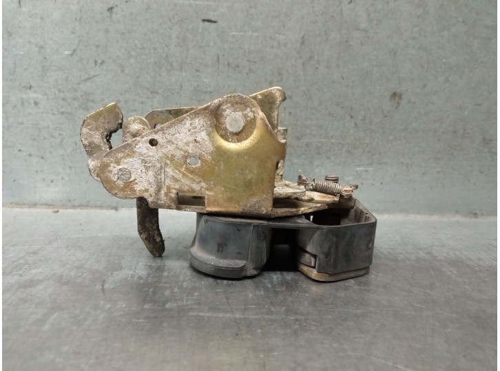 Recambio de cerradura puerta delantera izquierda para volvo 340-360 (343, 345) 2.0 referencia OEM IAM 3279893 