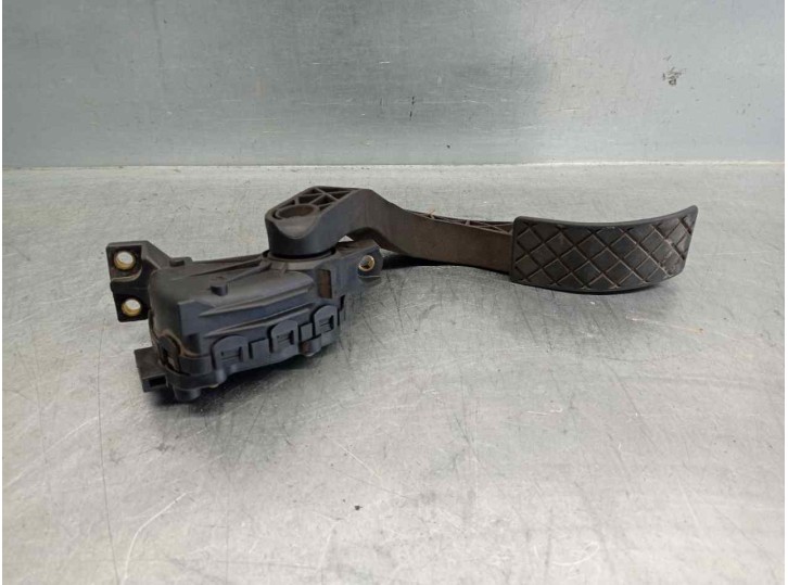 Recambio de potenciometro pedal para audi a6 berlina (4b2) 2.4 (121kw) referencia OEM IAM 8D1721523A 6PV00802607 HELLA