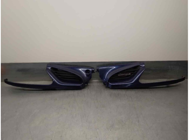 Recambio de rejilla delantera para renault megane i coach/coupe (da0) 1.6 referencia OEM IAM 7700834200 