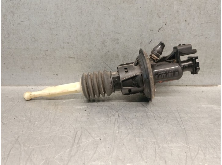 Recambio de bomba embrague para opel vivaro c furgoneta (k0) 1.5 referencia OEM IAM 9809425480 9809425480 