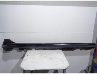 Recambio de faldon lateral para bmw serie 5 gran turismo (f07) 2.0 turbodiesel referencia OEM IAM 51778049246RH NEGRO DERECHO