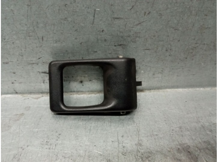 Recambio de maneta interior delantera izquierda para volvo 340-360 (343, 345) 2.0 referencia OEM IAM 3283646 