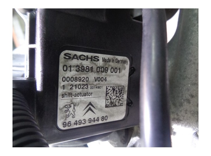 Recambio de brazo suspension inferior trasero izquierdo para volkswagen eos (1f8) 2.0 tdi referencia OEM IAM 1K0501529F  