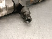 Recambio de inyector para toyota avensis berlina (t25) 2.0 turbodiesel cat referencia OEM IAM 236700G010 DENSO