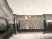 Replacement injector for Toyota Avensis Saloon (T25) 2.0 turbodiesel cat OEM IAM reference 236700G010 DENSO