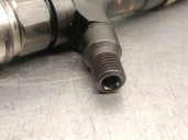 Recambio de inyector para toyota avensis berlina (t25) 2.0 turbodiesel cat referencia OEM IAM 236700G010 DENSO