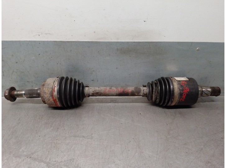 Recambio de transmision delantera izquierda para jeep commander 3.0 crd cat referencia OEM IAM 52104590AB  