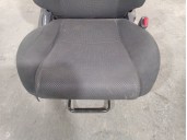 Recambio de asiento delantero derecho para toyota avensis berlina (t25) 2.0 turbodiesel cat referencia OEM IAM 7107305770B2 7107