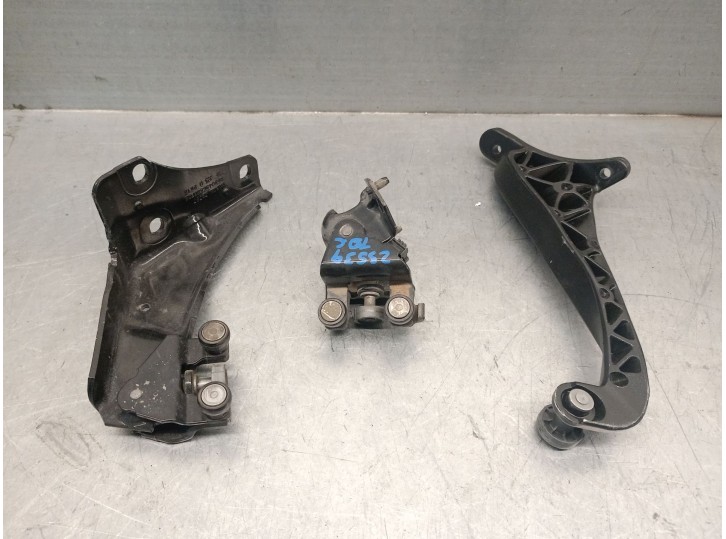 Recambio de bisagra puerta para peugeot partner kombi confort referencia OEM IAM 9680486680 9033Z0 