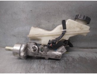 Recambio de bomba freno para toyota avensis berlina (t25) 1.8 sol sedán (4-ptas.) referencia OEM IAM 25113479 0204251172 BOSCH