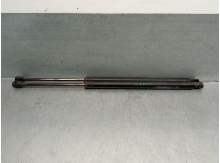 Recambio de amortiguadores maletero / porton para ssangyong actyon 2.0 td cat referencia OEM IAM 7146031000 7146031000 