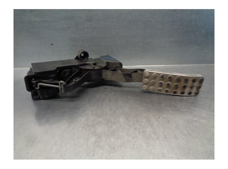 Recambio de potenciometro pedal para mercedes-benz clase b (w245) 200 (245.233) referencia OEM IAM A1693000504  