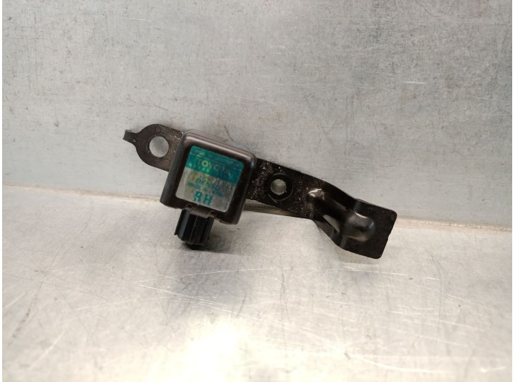 Replacement sensor for Lexus RX (_U3_) 400h AWD (MHU38_) OEM IAM reference G484948020 1876005920 DENSO